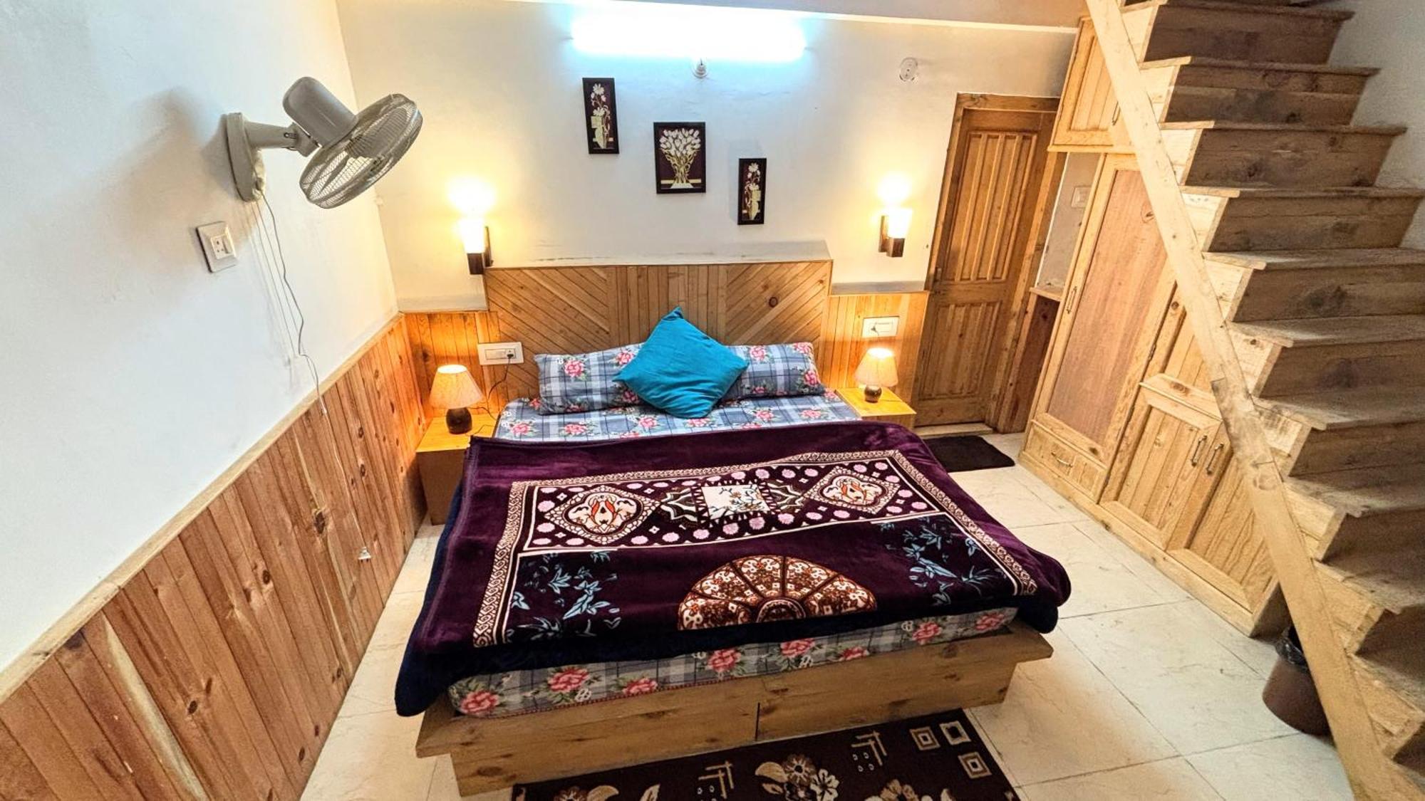 Jumboz Cabin Kasol Eksteriør bilde