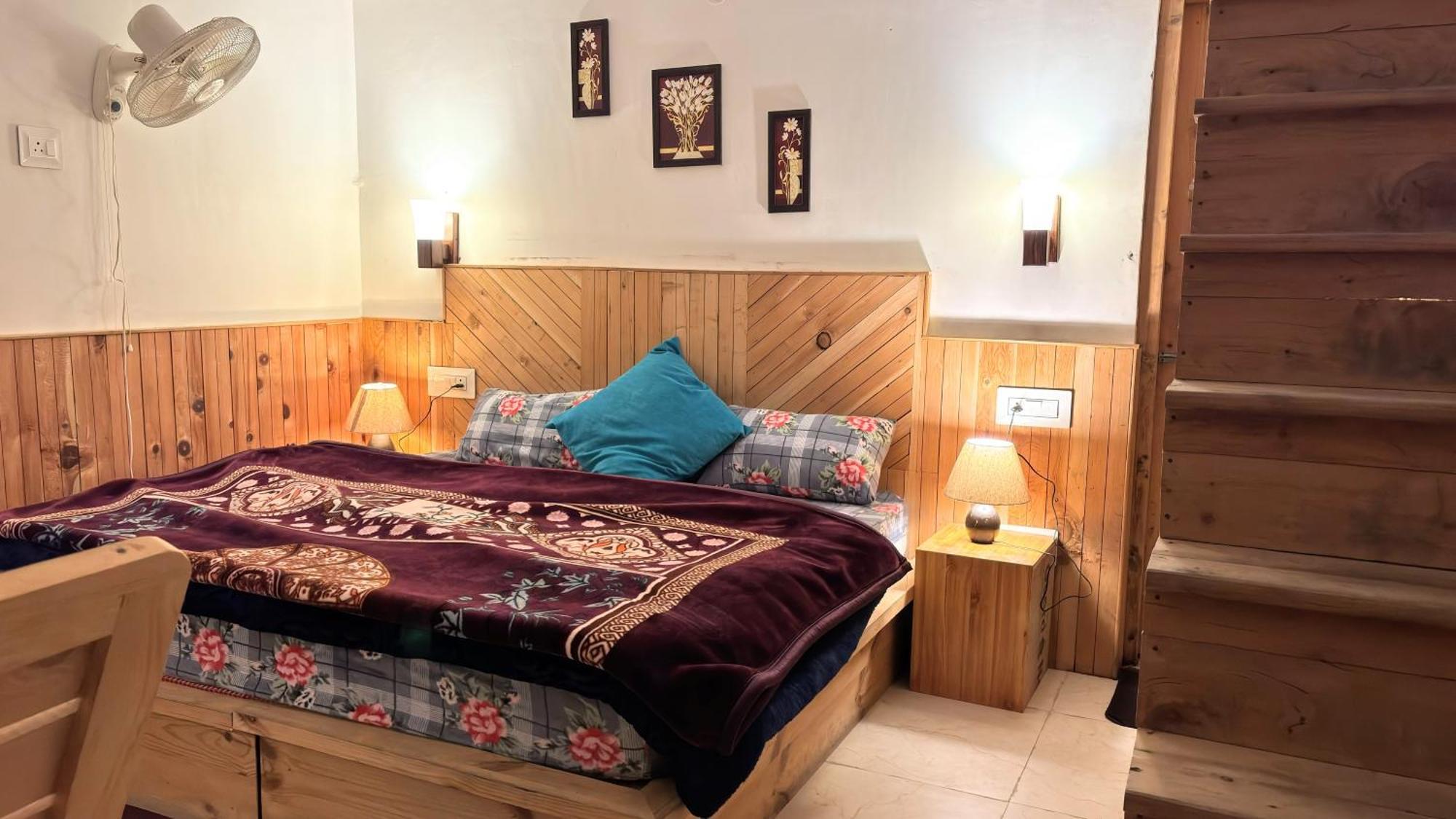Jumboz Cabin Kasol Eksteriør bilde