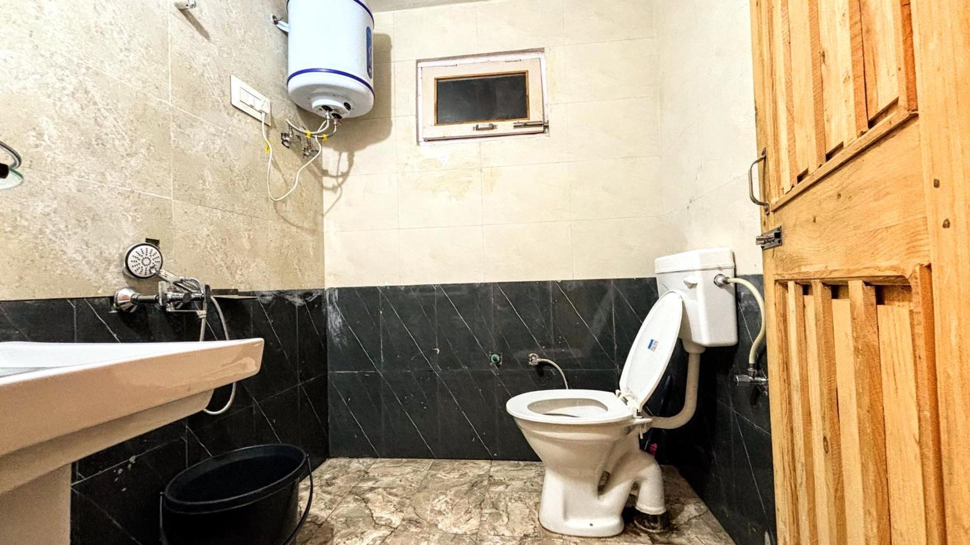 Jumboz Cabin Kasol Eksteriør bilde