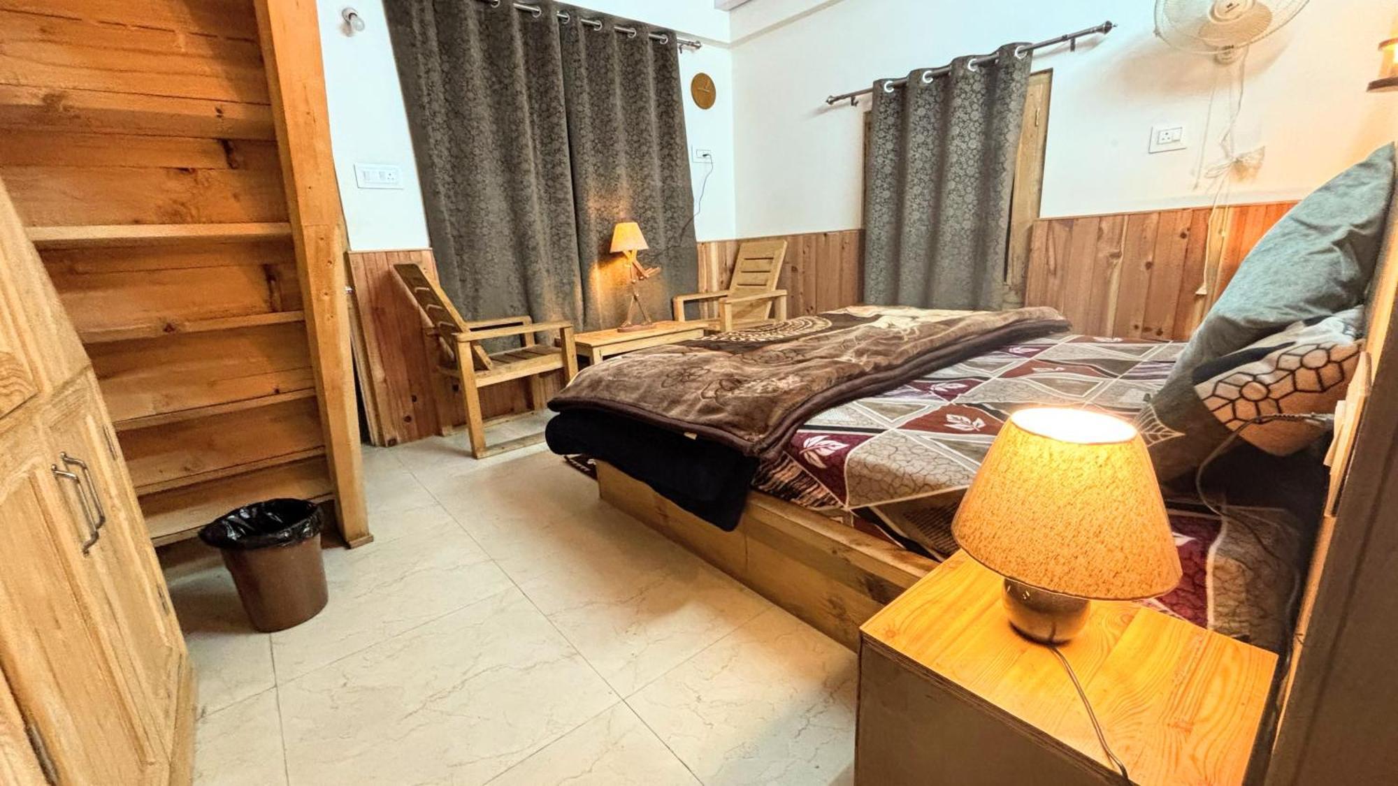 Jumboz Cabin Kasol Eksteriør bilde