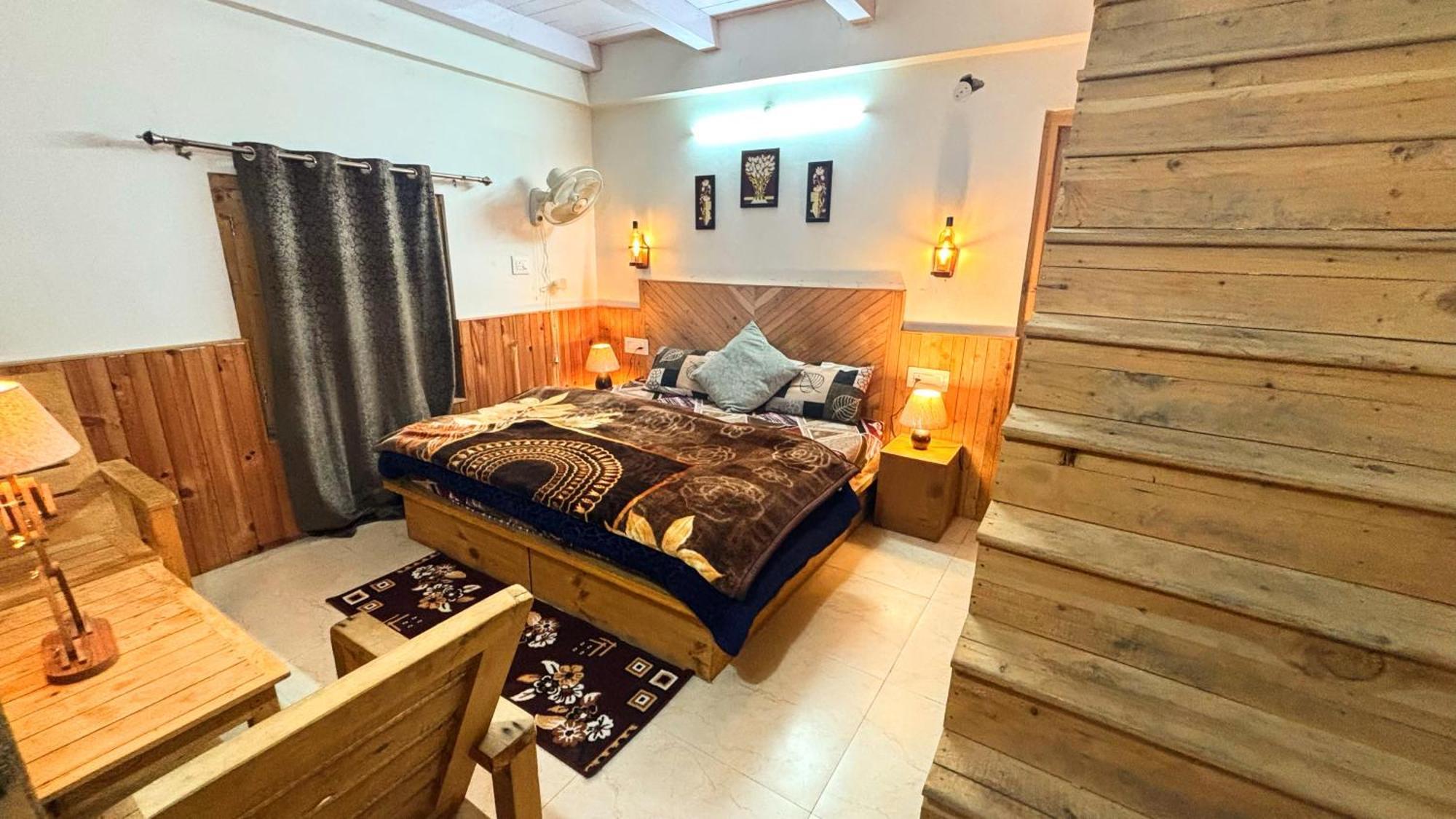 Jumboz Cabin Kasol Eksteriør bilde