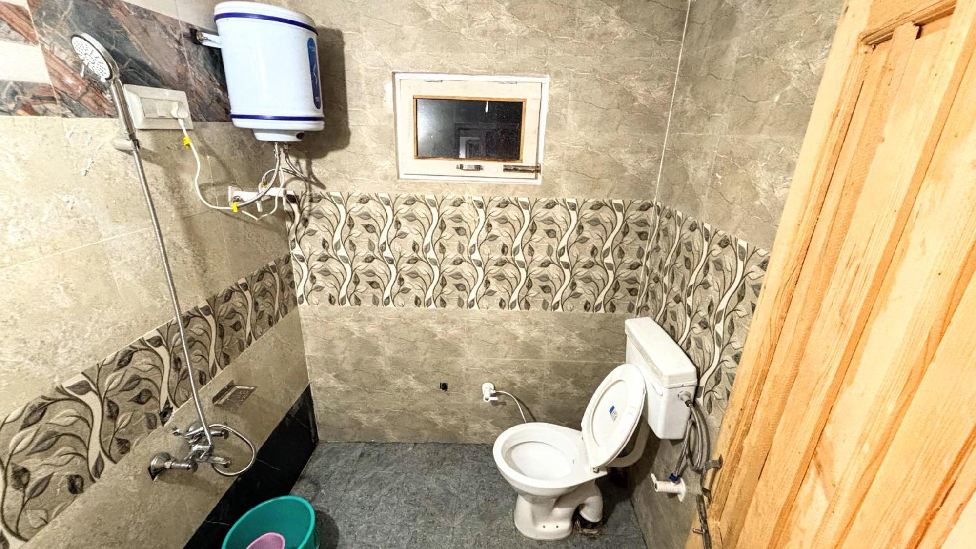 Jumboz Cabin Kasol Eksteriør bilde